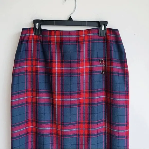 VINTAGE | Wool Plaid Wrap Skirt | 12