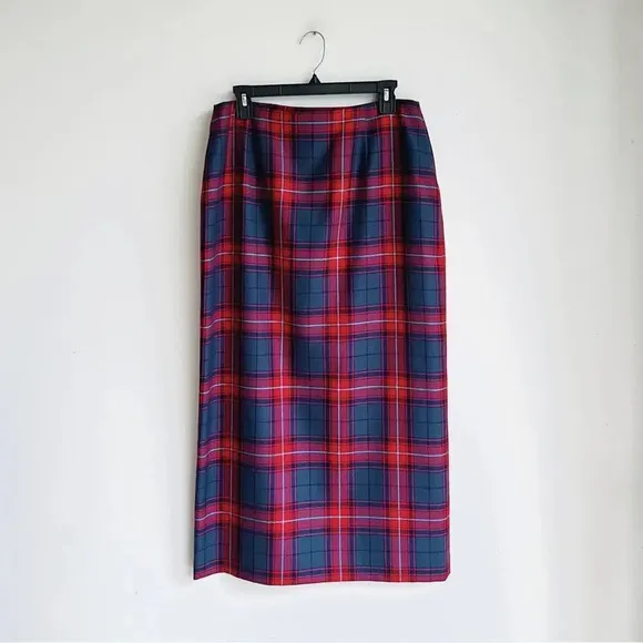 VINTAGE | Wool Plaid Wrap Skirt | 12