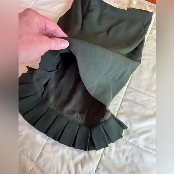 Vintage Y2K Valentino Pencil Skirt, Pleats at Hem, Wool, Dark Green, Size 2