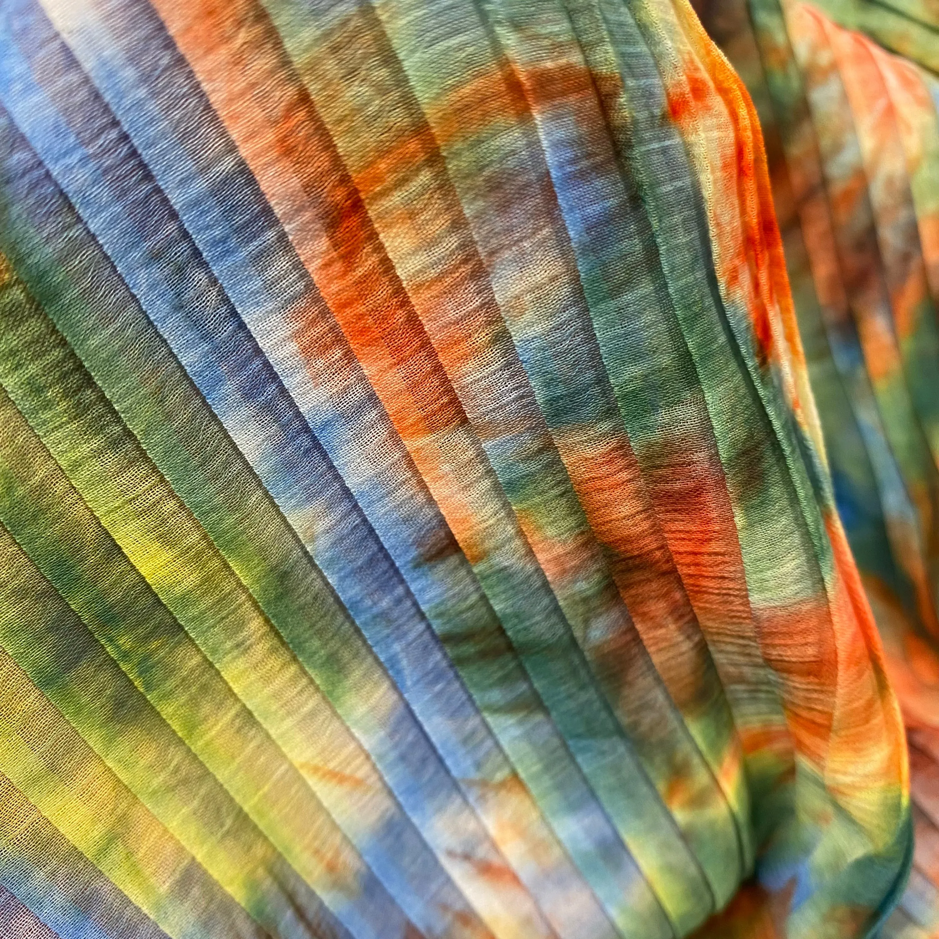 Watercolour Flower Plisse (Pre Pleated Fabric) - Coral