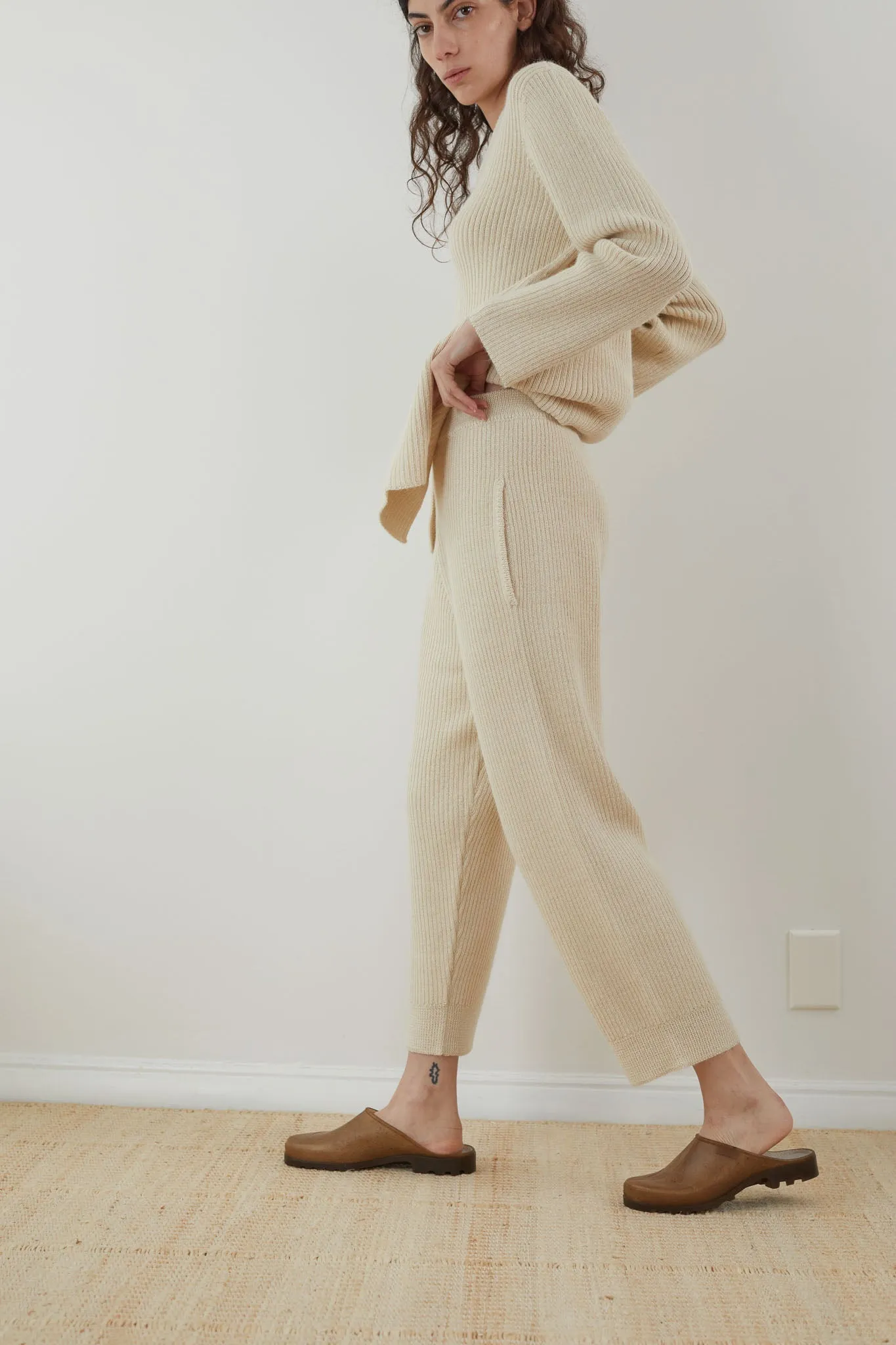 Wol Hide Rib Wide Leg Pant in Ecru
