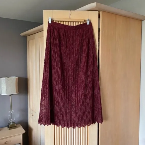 Zara lace pleated midi skirt burgundy red