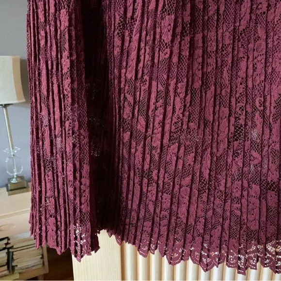 Zara lace pleated midi skirt burgundy red