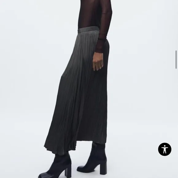 Zara Pleated Maxi Skirt Elastic Waist XS/S NWT Charcoal