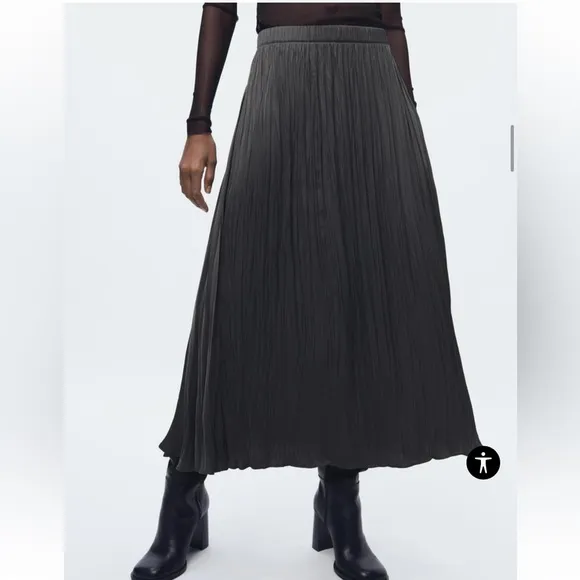 Zara Pleated Maxi Skirt Elastic Waist XS/S NWT Charcoal